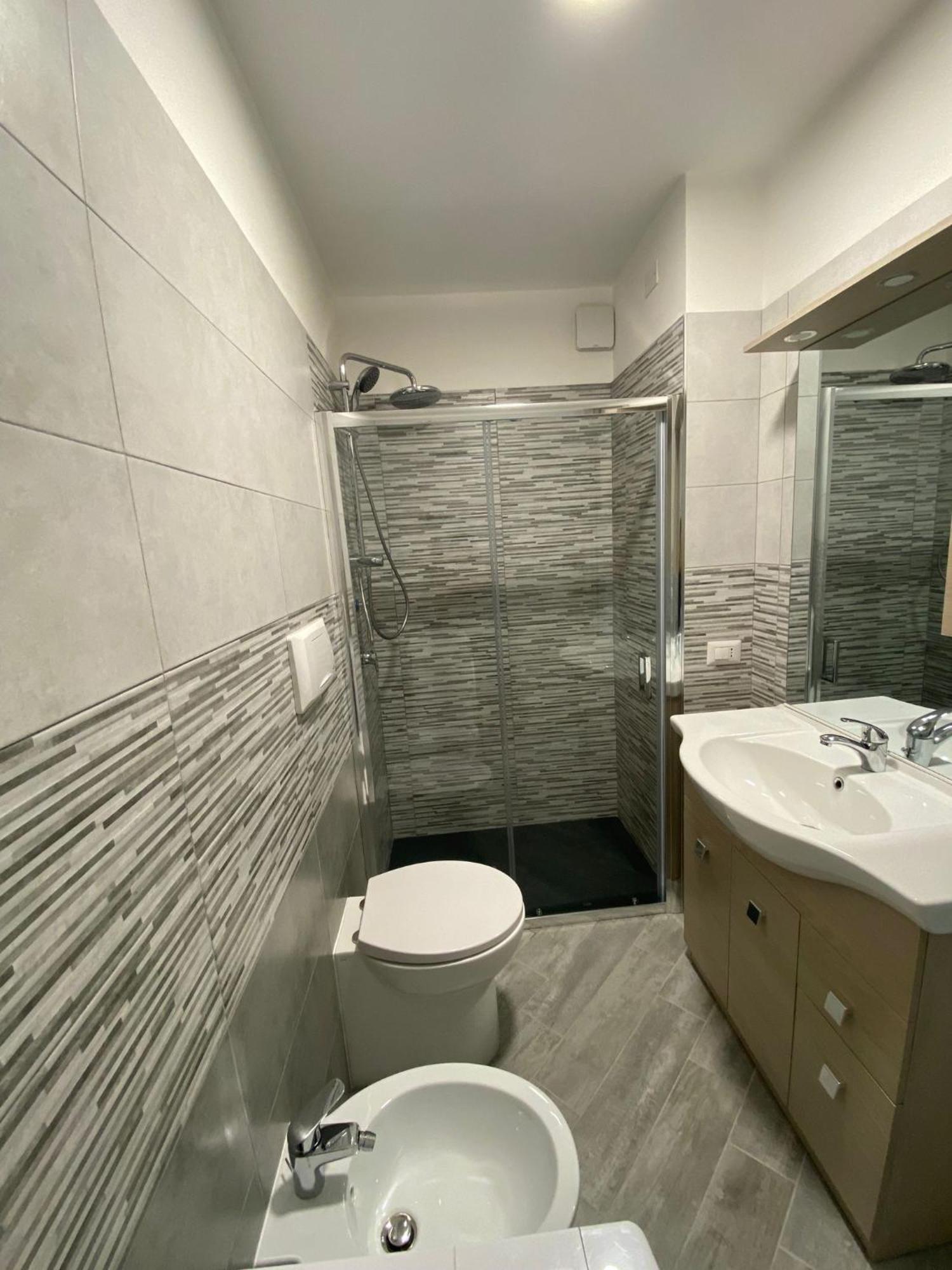 Suite Guesthouse A Pochi Passi Dal Mare Сассарі Екстер'єр фото