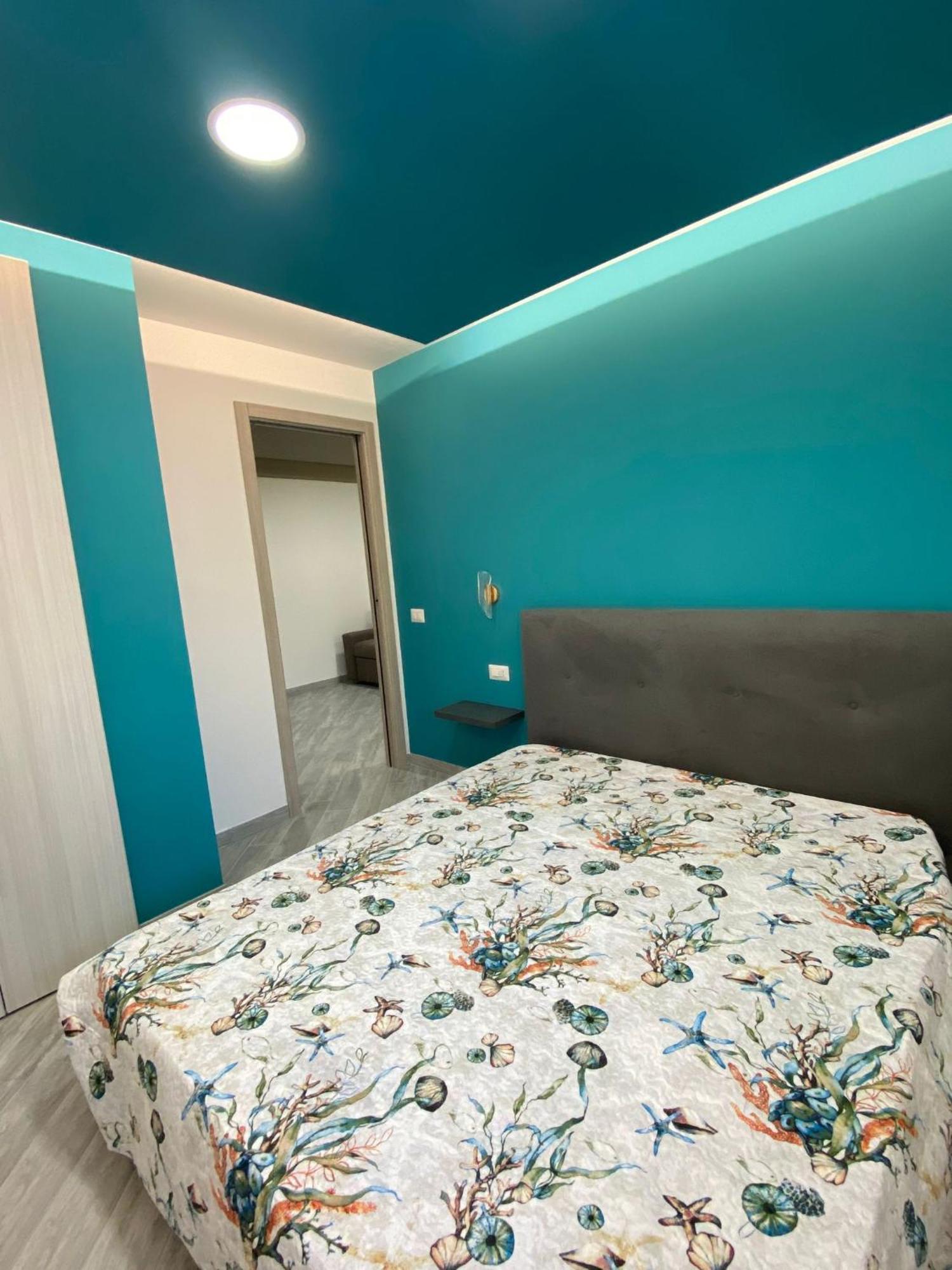 Suite Guesthouse A Pochi Passi Dal Mare Сассарі Екстер'єр фото