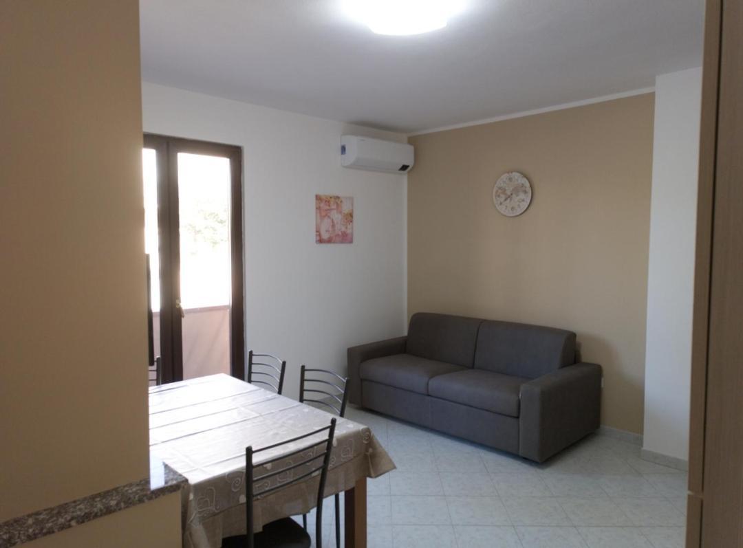 Suite Guesthouse A Pochi Passi Dal Mare Сассарі Екстер'єр фото