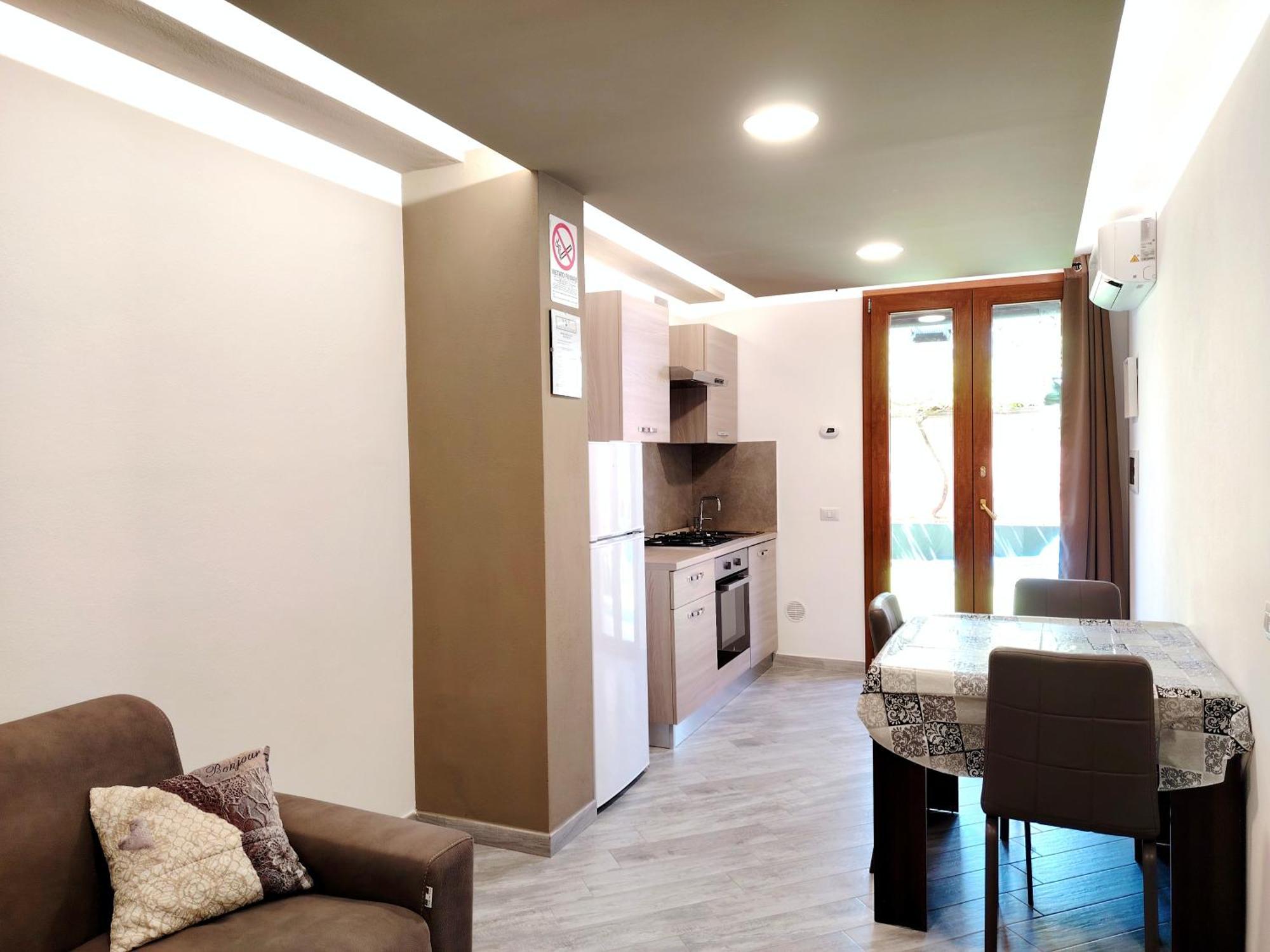 Suite Guesthouse A Pochi Passi Dal Mare Сассарі Екстер'єр фото